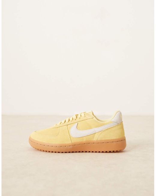 Nike Natural Field General Trainers