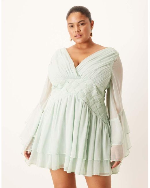Vestido Corto Azul Tenue De Manga Larga Voluminosa Con Detalle Entretejido En La Cintura De Asos Design Curve ASOS de color White