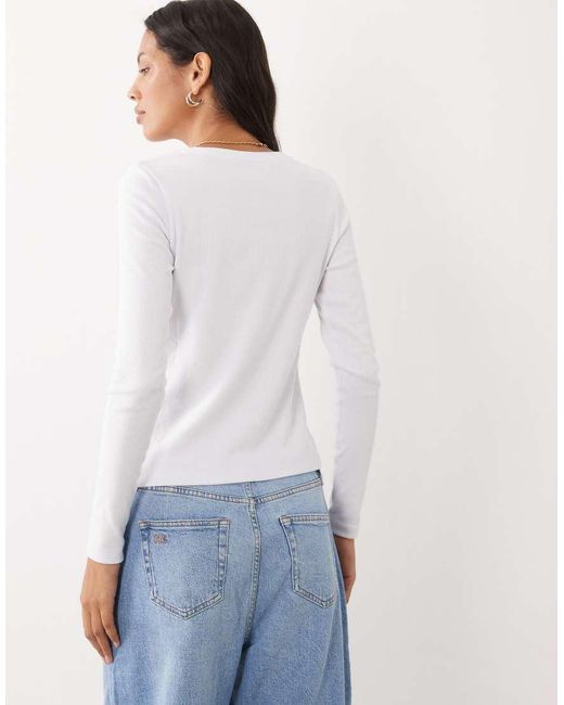 JJ Rebel White Ribbed Long Sleeved Top