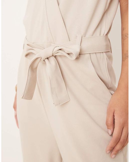 Tuta Jumpsuit Sartoriale di JDY Petite in Natural