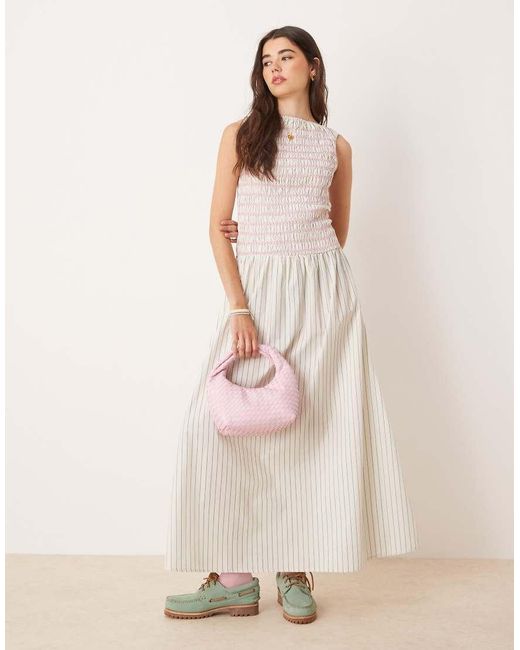 Vestito Lungo Arricciato A Righe Con Cuciture A Contrasto di ASOS in Natural