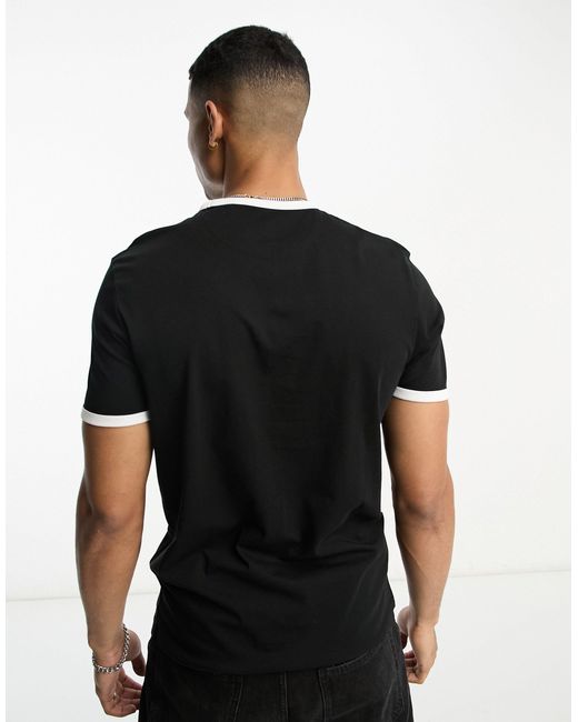 Camiseta negra con ribetes exclusiva en asos Lyle & Scott de hombre de color Black