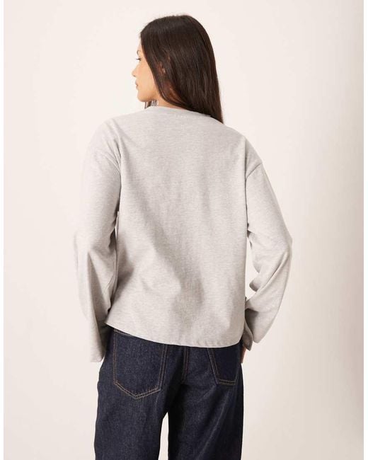 Top Gris Jaspeado De Manga Larga Y Corte Cuadrado Con Sobrefalda Asimétrica En El Bajo De ASOS de color Natural