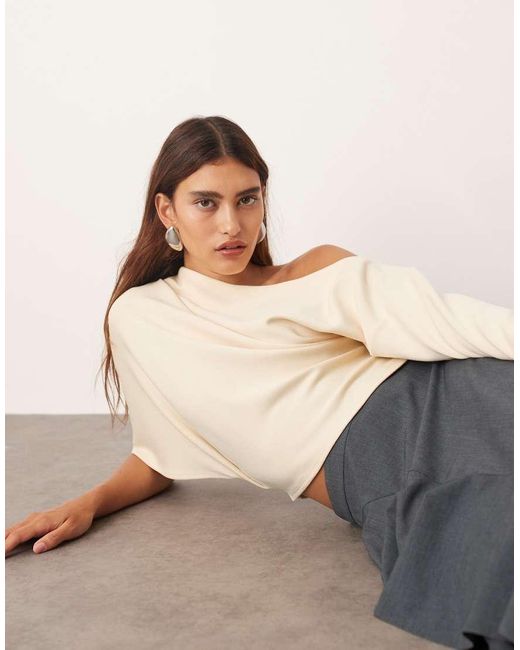 Top Drappeggiato Color Latticello Con Spalle Scoperte di ARRANGE in Natural