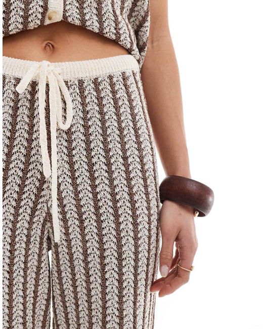 Pantalones A Rayas Marrones De Pernera Ancha De Punto (Parte De Un Conjunto) 4th & Reckless de color White
