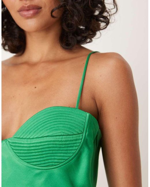 Vestido Largo De Tirantes Con Detalle De Copas Premium De Mango de color Green