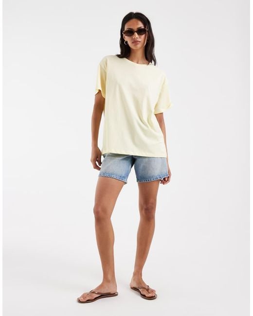 Pieces Yellow Oversized Tulip Graphic T-shirt