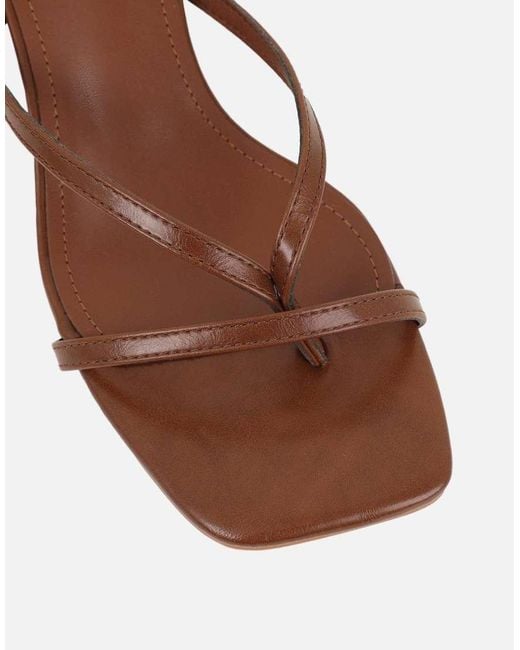 SIMMI Natural Mandy Toe Thong Block Heeled Sandals