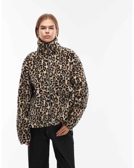 Polar Con Estampado De Leopardo Y Cremallera De Borreguito De ASOS de color Brown