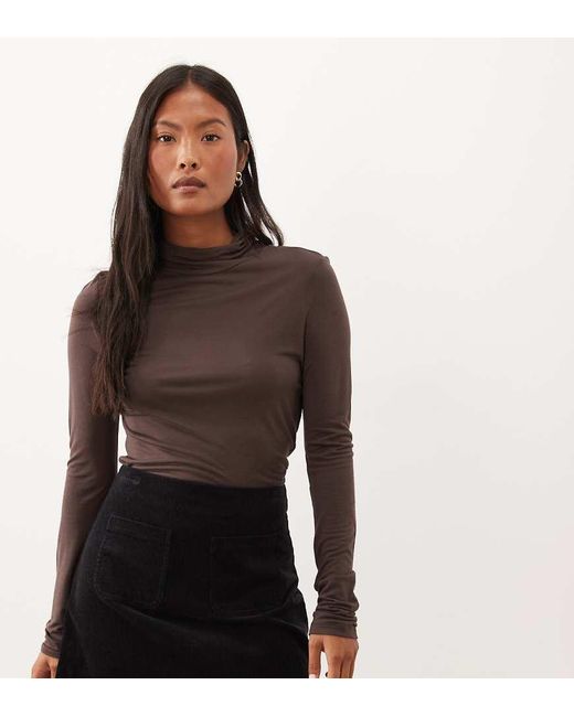 Nobody's Child Petite Brown Russell Pocket Detail Mini Skirt