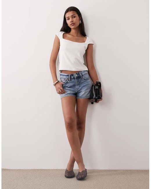 Calvin Klein Archive in het White