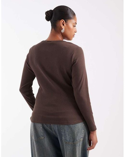 Curve ONLY de color Brown