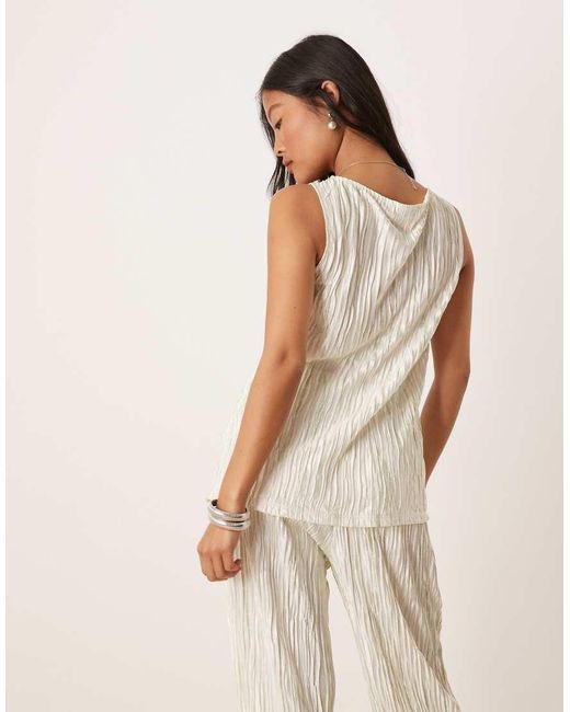 Vila Natural Plisse Slash Neck Sleeveless Top Co-ord