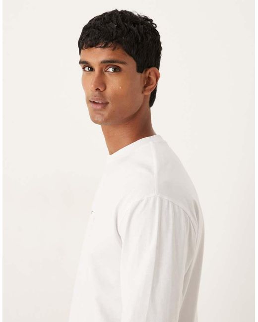 T-Shirt Comoda A Maniche Lunghe Bianca Con Stampa Di Stemma Sul Petto di ASOS in White da Uomo