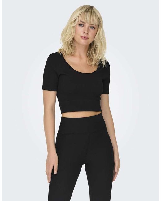 Only Play Black Training Top