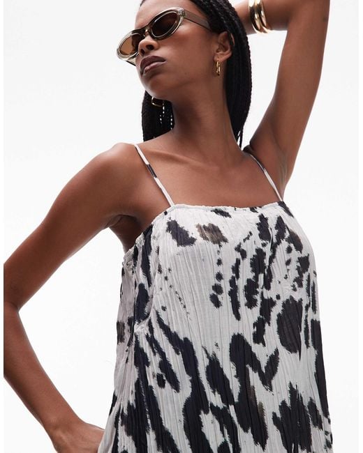Robe courte trapèze effet froissé - noir et blanc à imprimé animal TOPSHOP en coloris White