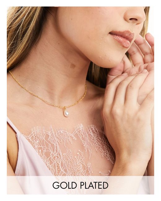 Orelia Natural – zierliche halskette mit 18-karat-vergoldung und perlenanhänger