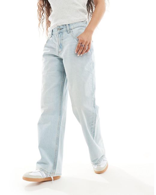 Asos design petite - jeans boyfriend ampi azzurri di ASOS in White