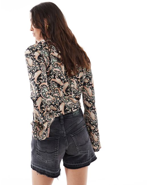 Short effet effiloché à taille mi-haute - roseland délavé Superdry en coloris Black