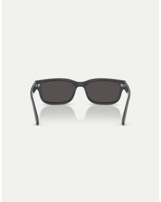 Defyer di Arnette in Gray