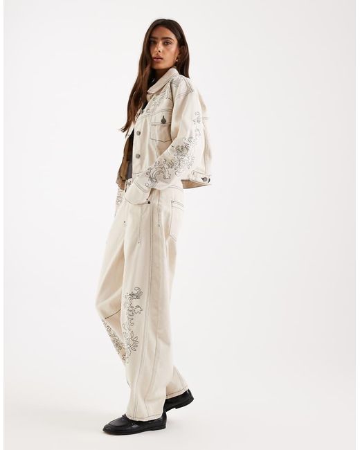 Daisy Street Natural Mid Rise Barrel Leg Embroidered Jean