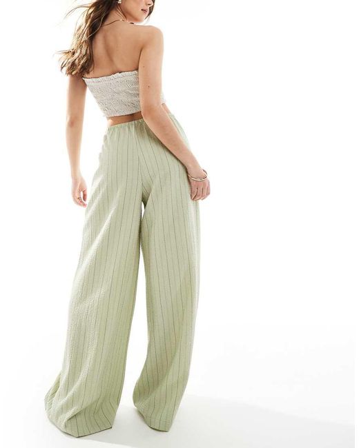 Stradivarius Broek Met Linnenlook En Wijde Pijpen in het Green