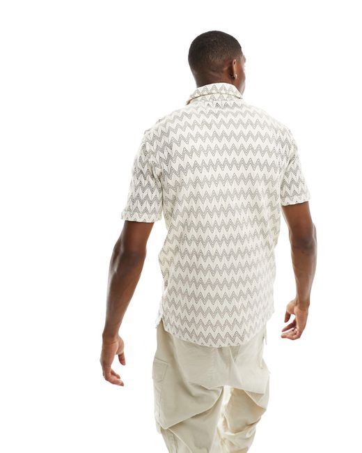 Bershka – gestreiftes, strukturiertes hemd in White für Herren