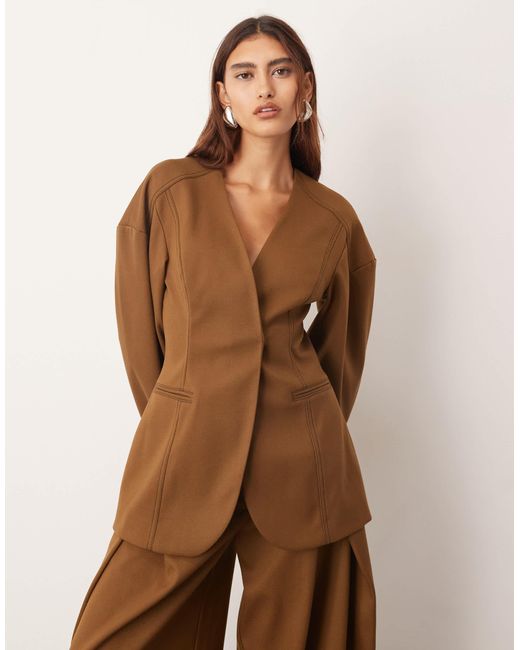 Blazer d'ensemble sculpté en sergé - marron ARRANGE en coloris Brown