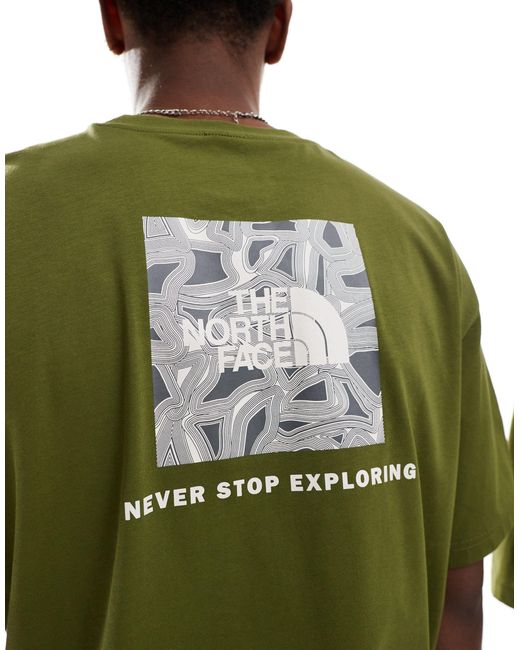 Exclusivité asos - - geolines redbox backprint - t-shirt oversize - kaki The North Face en coloris Green