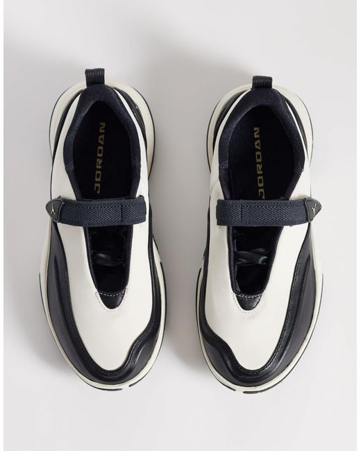 Nike White Nike Pointe Sneakers