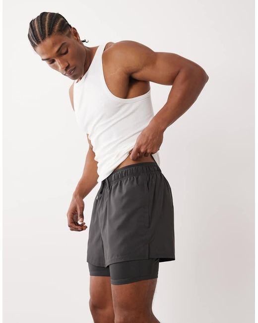 4505 White 2-in-1 Quick Dry Woven Running Shorts With Zipper Pockets for men