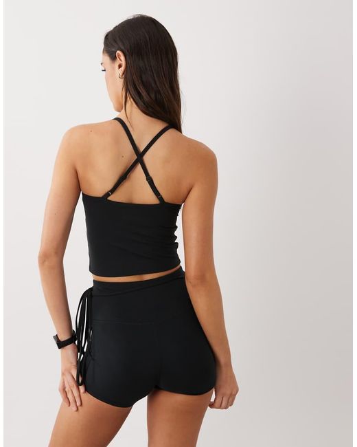 4505 Black Scoop Neck Tank Top With Inner Bra And Adjustable Straps