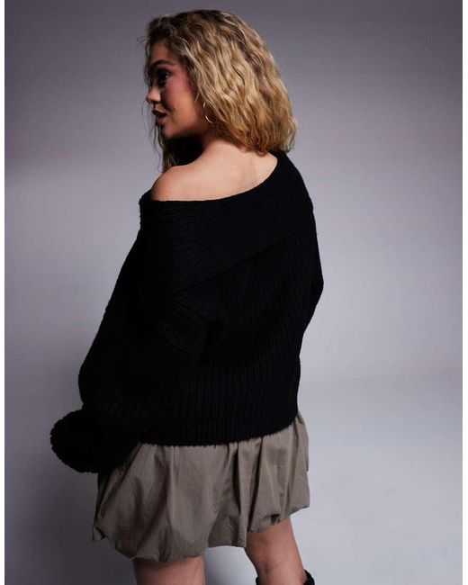 Maglione Oversize Con Spalle Scoperte di ASOS in Black