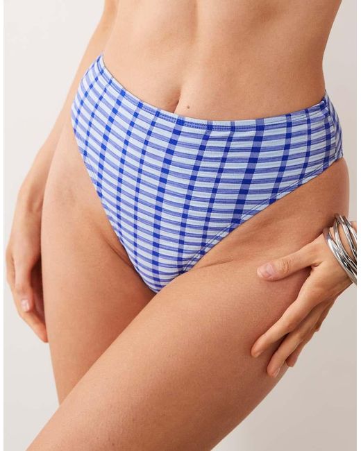 ASOS Gigi in het Blue