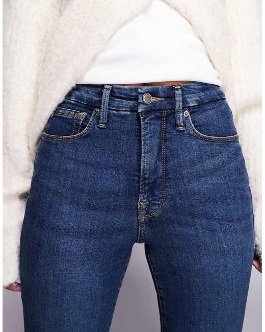 Pantaloni Capri di GOOD AMERICAN in Blue