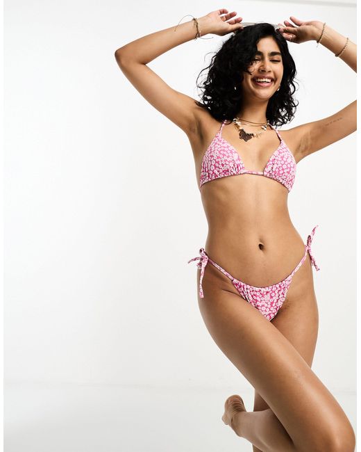 Slip bikini a fiori con laccetti laterali di & Other Stories in Pink