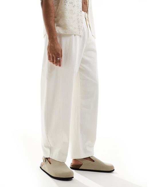 Pantalon large ajusté en lin - écru Bershka pour homme en coloris White