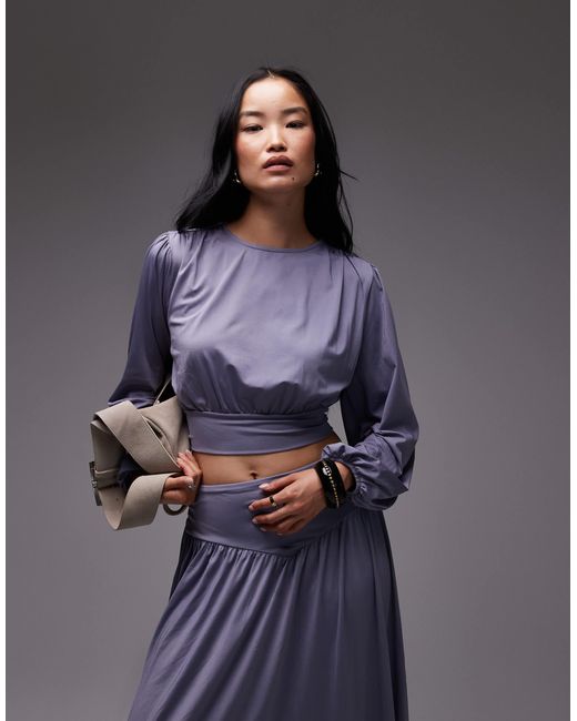 ASOS Blue – figurbetontes, drapiertes oberteil