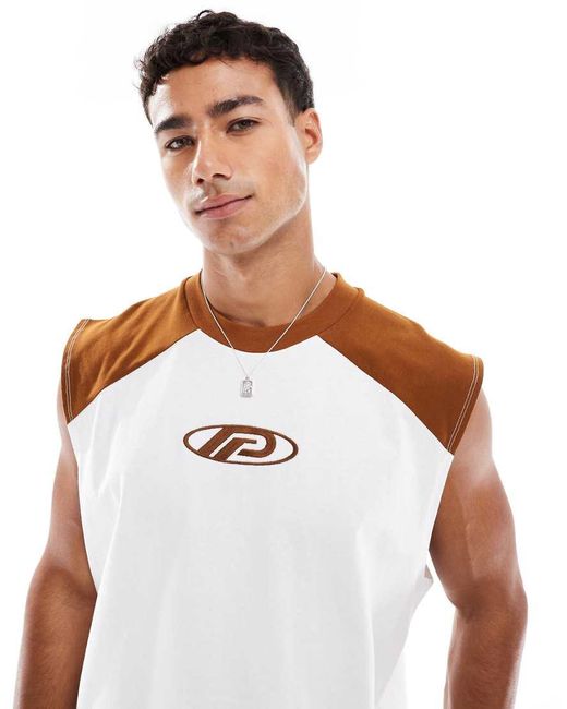 Top Raglan Senza Maniche Oversize Con Collo A Contrasto E Grafica Sul Petto di ASOS in White da Uomo