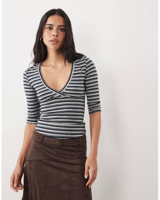 Motel Blue Silea 3/4 Length V Neck Top