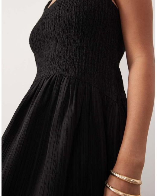 ASOS Black Asos Design Curve Crinkle Scoop Neck Maxi Sundress With Shirred Waist