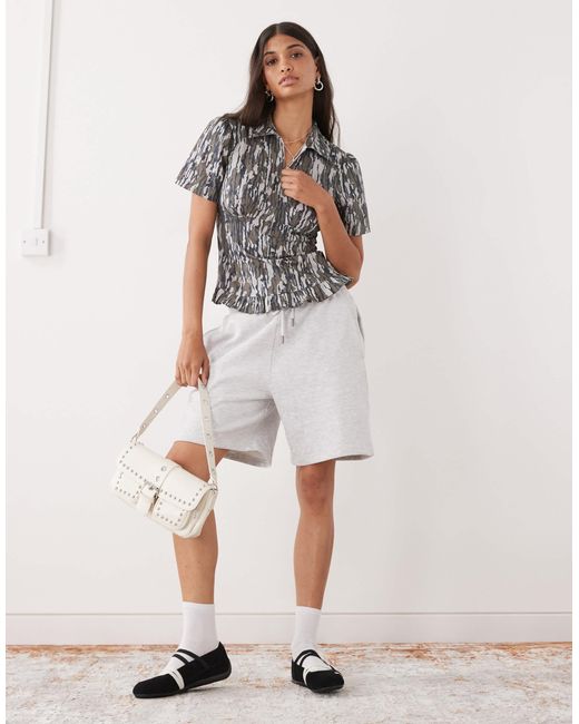 Collusion Multicolor Cinched Waist Shirt