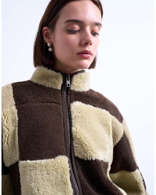 TOPSHOP Brown – jacke mit steppfutter und schachbrettmuster aus fleece