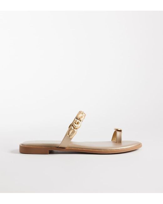 Glamorous White Flat Sandals With Shells