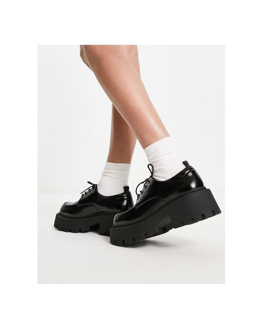 Chaussures à lacets chunky à semelle oversize - pointure large - noir Truffle Collection en coloris Black