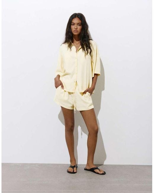 Camicia A Maniche Corte di Pull&Bear in Natural