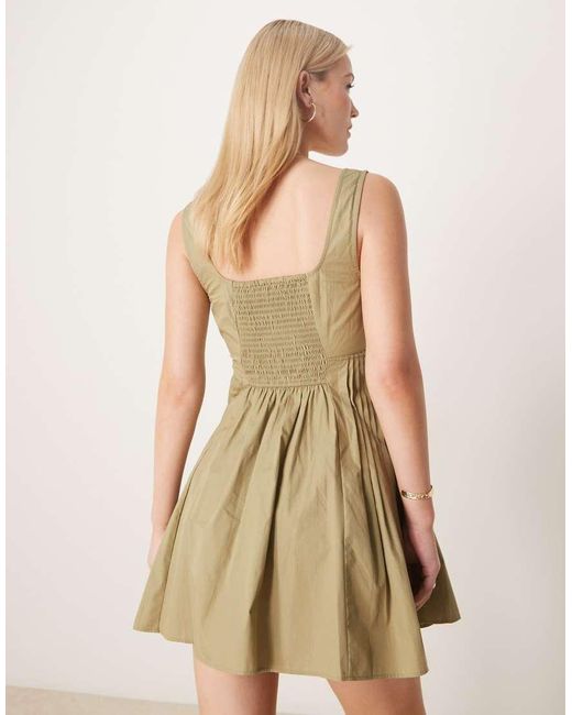 Vestido Corto Color Arcilla Con Cuello Ancho Y Pliegues En La Cintura De -Neutro ASOS de color Natural