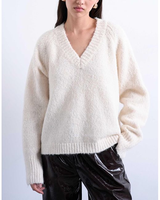 TOPSHOP White Knitted Wool Blend Fluffy V Neck Jumper