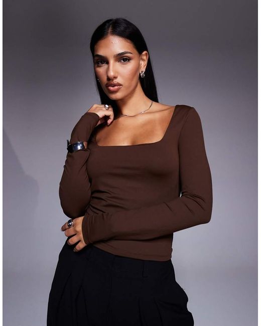 Top Marrón Chocolate Ceñido Con Escote Cuadrado Y Lazada En La Espalda De Poliamida De ASOS de color Brown