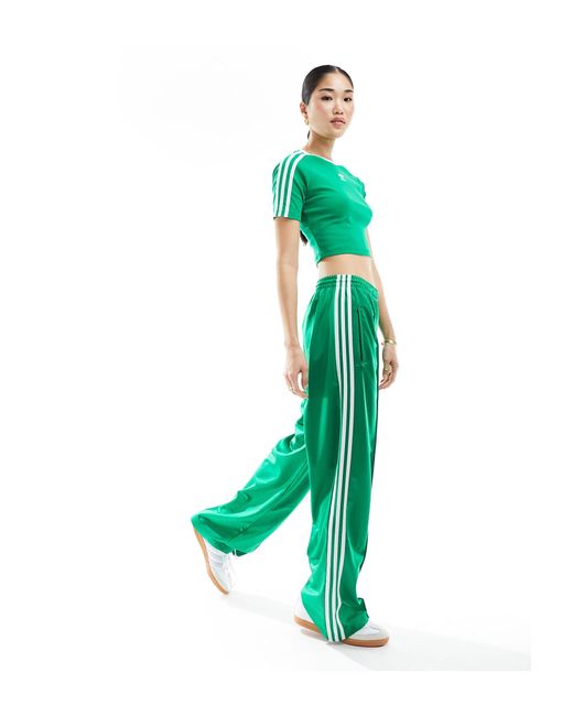 Adidas Originals Green – knapp geschnittenes t-shirt